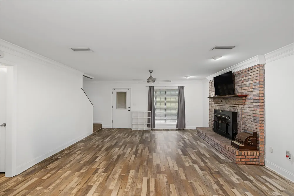 326 Evangeline Drive Elm Grove, LA 71051