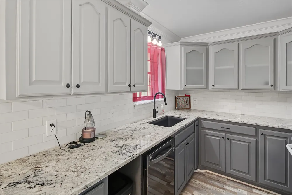326 Evangeline Drive Elm Grove, LA 71051