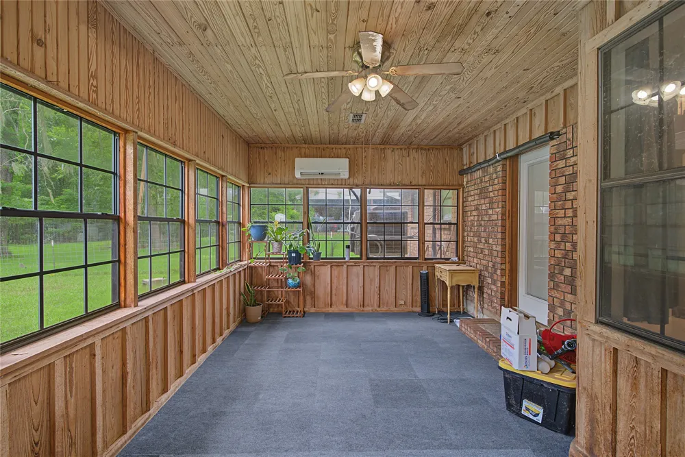 326 Evangeline Drive Elm Grove, LA 71051