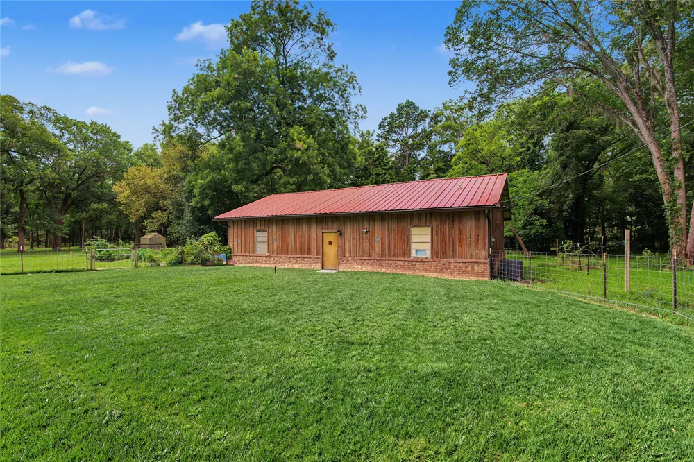 326 Evangeline Drive Elm Grove, LA 71051