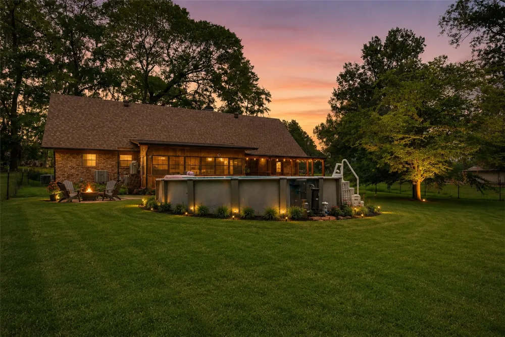 326 Evangeline Drive Elm Grove, LA 71051