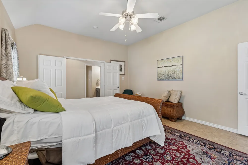 1104 Bell Manor Drive Savannah, TX 76227