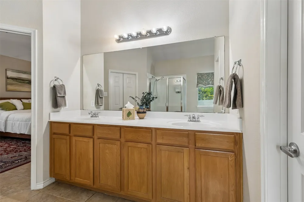 1104 Bell Manor Drive Savannah, TX 76227