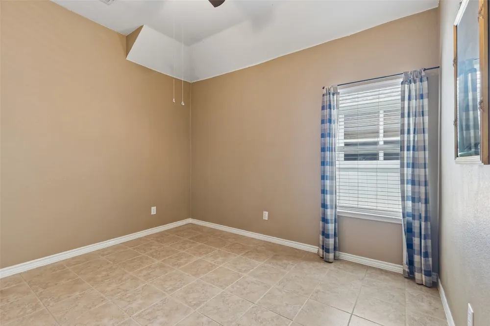 1104 Bell Manor Drive Savannah, TX 76227