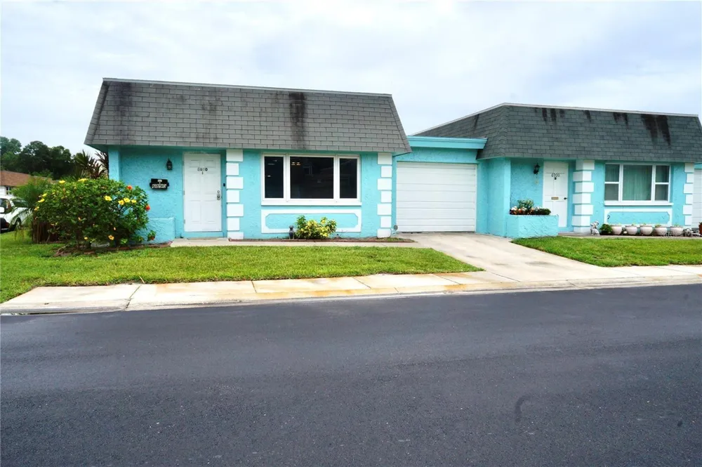 6890 VERSAILLES #10 Pinellas Park, FL 33781