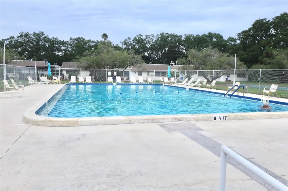 6890 VERSAILLES #10 Pinellas Park, FL 33781