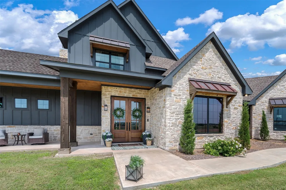 249 County Road 359 Muenster, TX 76252