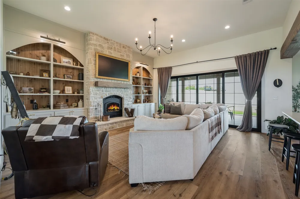 249 County Road 359 Muenster, TX 76252