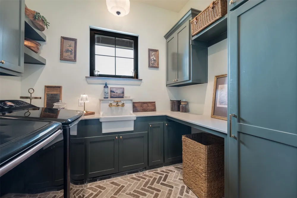 249 County Road 359 Muenster, TX 76252