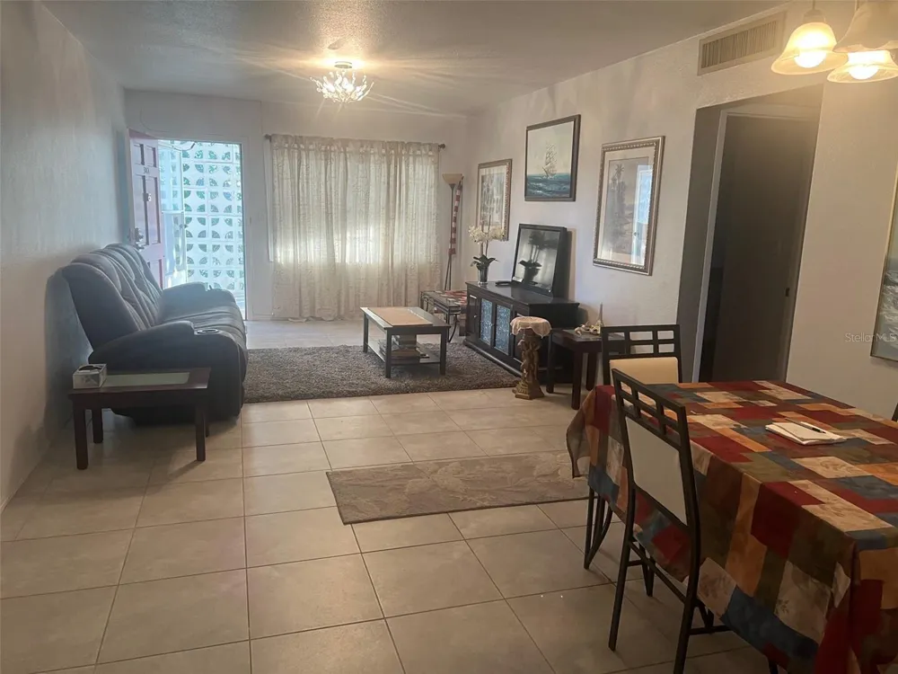5155 9TH AVENUE #302 St Petersburg, FL 33710