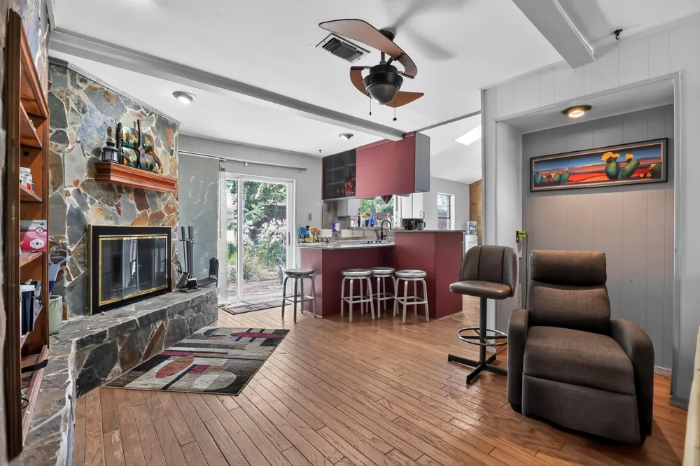915 Oak Cliff Drive Grapevine, TX 76051
