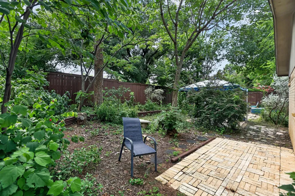 915 Oak Cliff Drive Grapevine, TX 76051