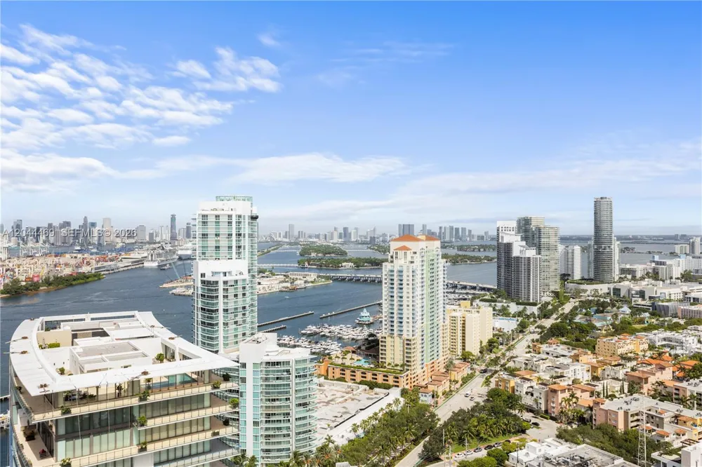 300 S Pointe Dr #3604 Miami Beach, FL 33139