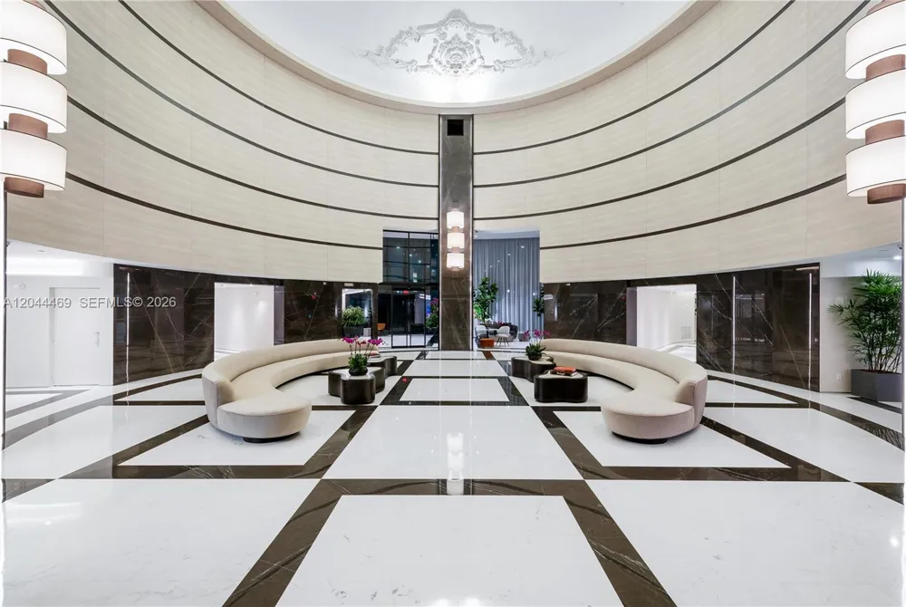 300 S Pointe Dr #3604 Miami Beach, FL 33139