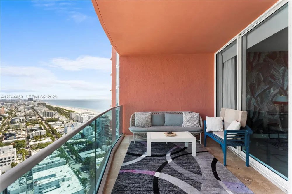 300 S Pointe Dr #3604 Miami Beach, FL 33139
