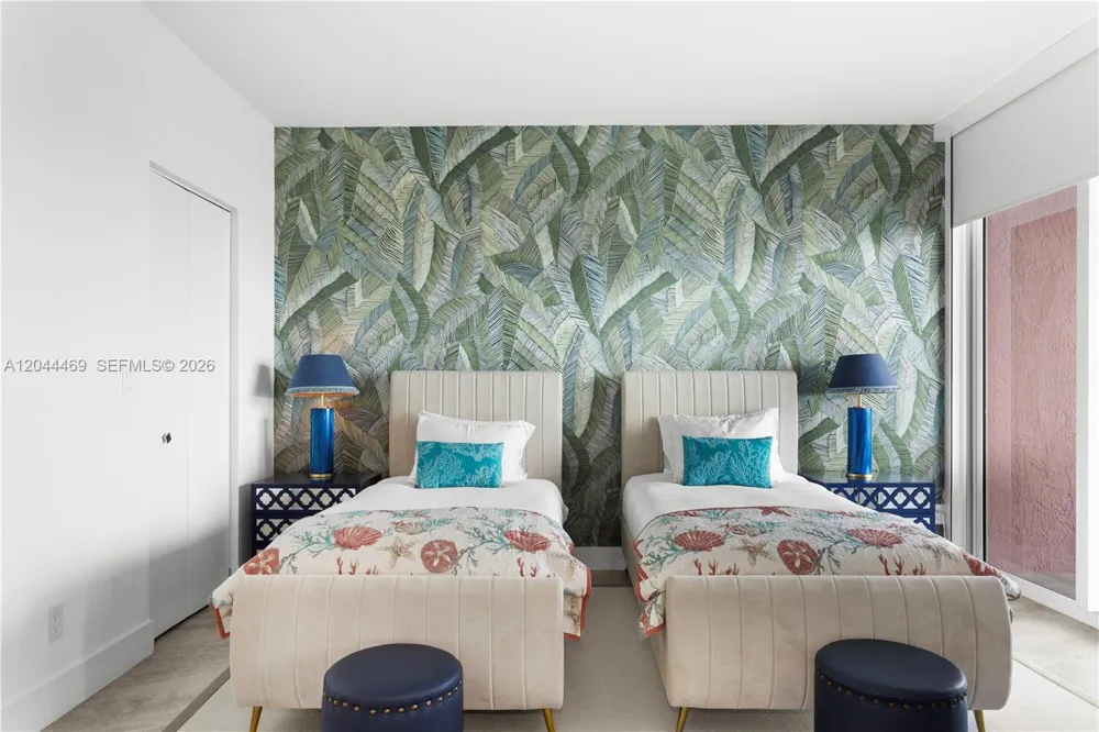 300 S Pointe Dr #3604 Miami Beach, FL 33139