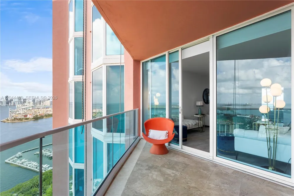 300 S Pointe Dr #3604 Miami Beach, FL 33139