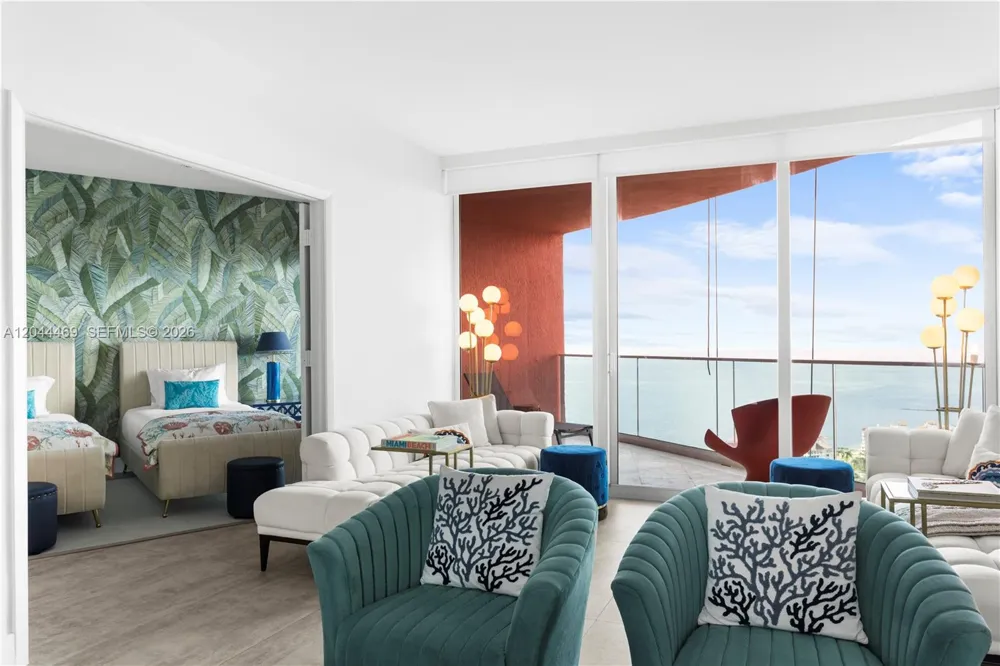 300 S Pointe Dr #3604 Miami Beach, FL 33139