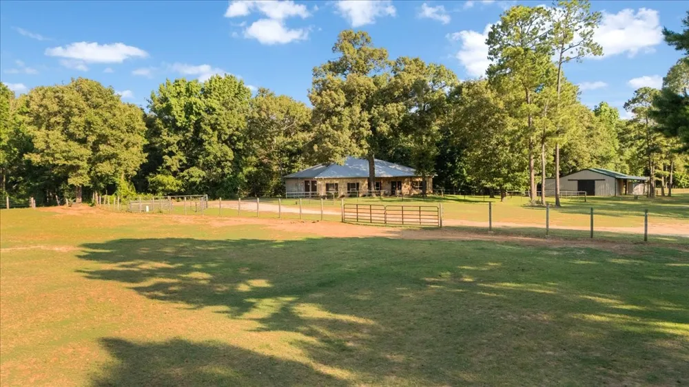 18598 FM 1804 Lindale, TX 75771