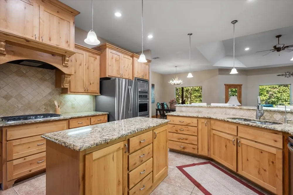 18598 FM 1804 Lindale, TX 75771