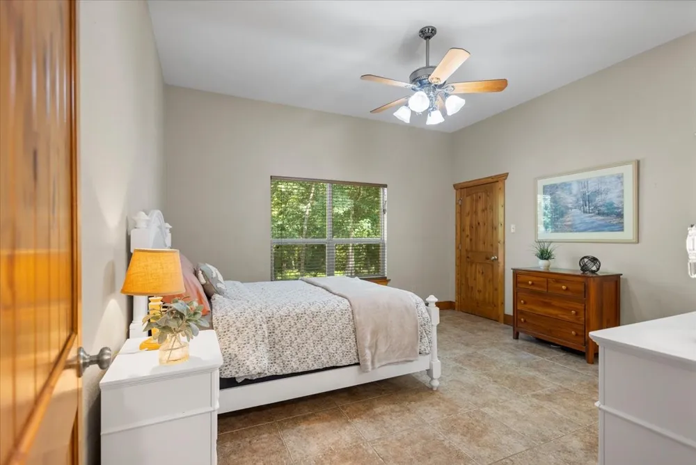 18598 FM 1804 Lindale, TX 75771