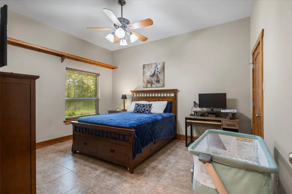 18598 FM 1804 Lindale, TX 75771