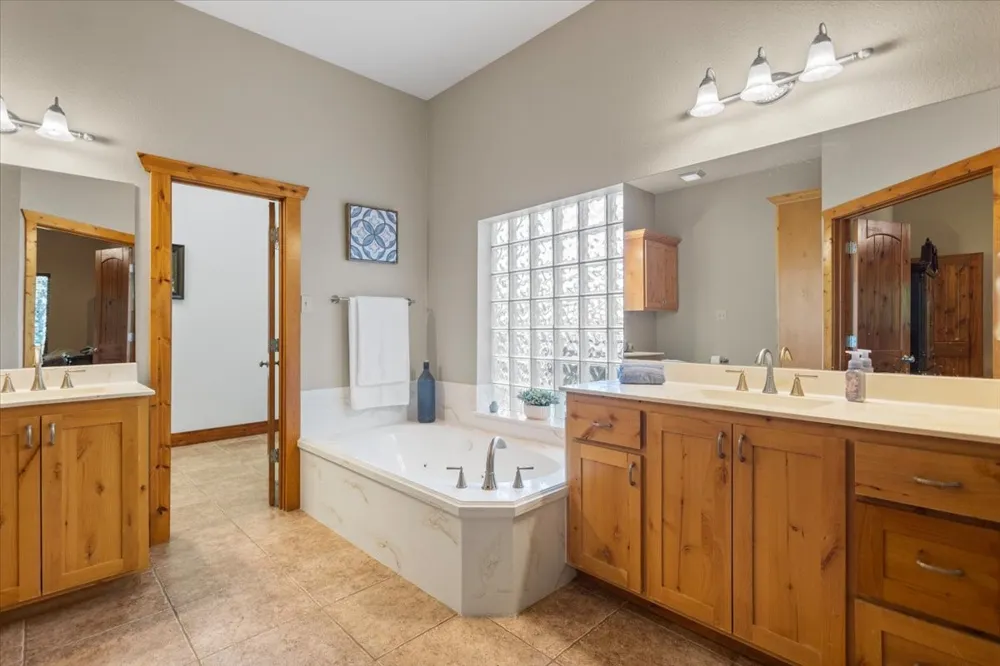 18598 FM 1804 Lindale, TX 75771