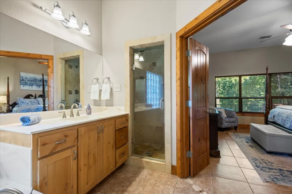 18598 FM 1804 Lindale, TX 75771