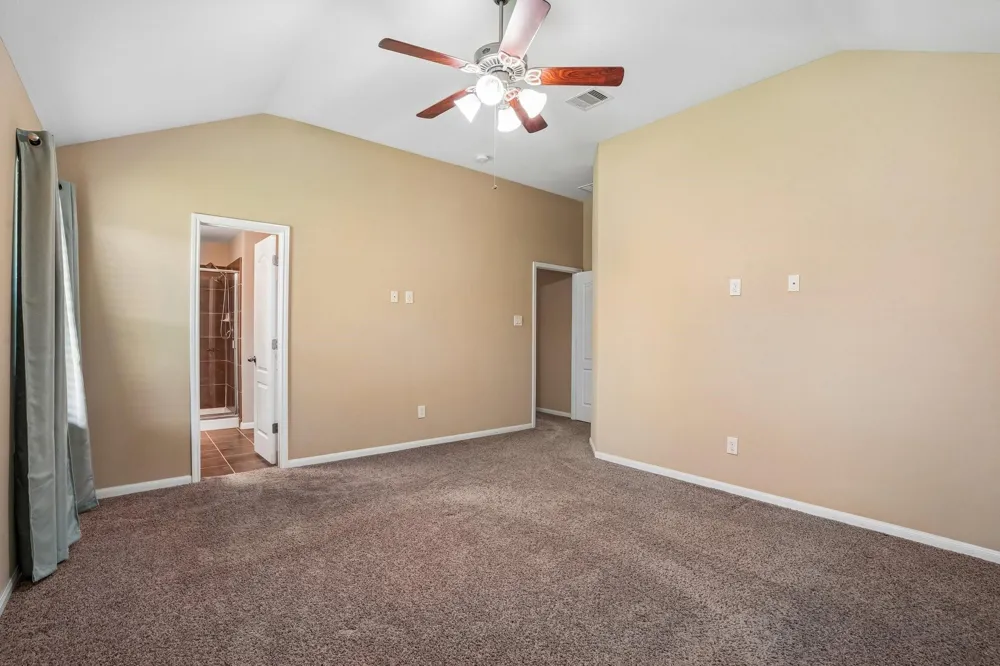 5018 Bay Lane Bacliff, TX 77518