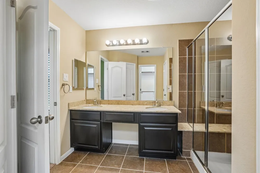 5018 Bay Lane Bacliff, TX 77518