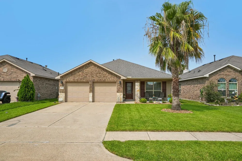 5018 Bay Lane Bacliff, TX 77518