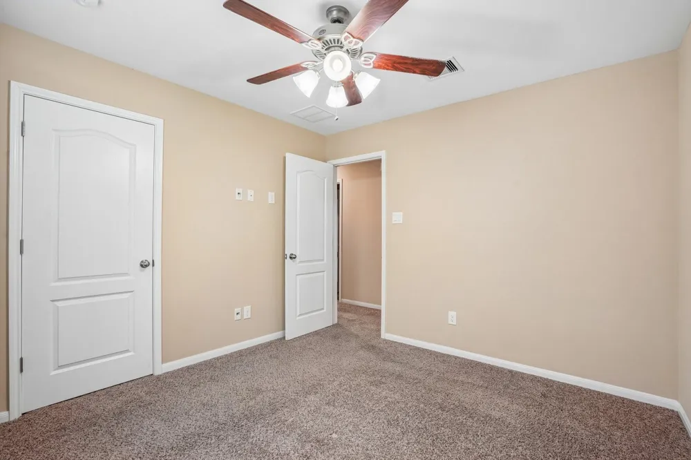 5018 Bay Lane Bacliff, TX 77518