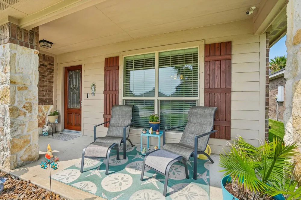 5018 Bay Lane Bacliff, TX 77518