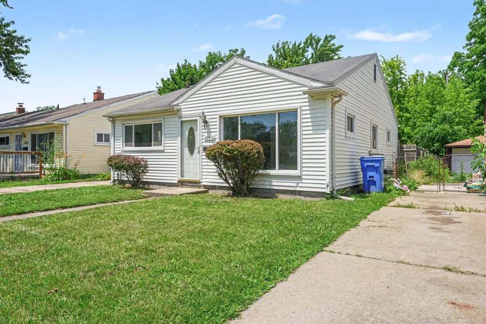 26432 Annapolis Street Inkster, MI 48141