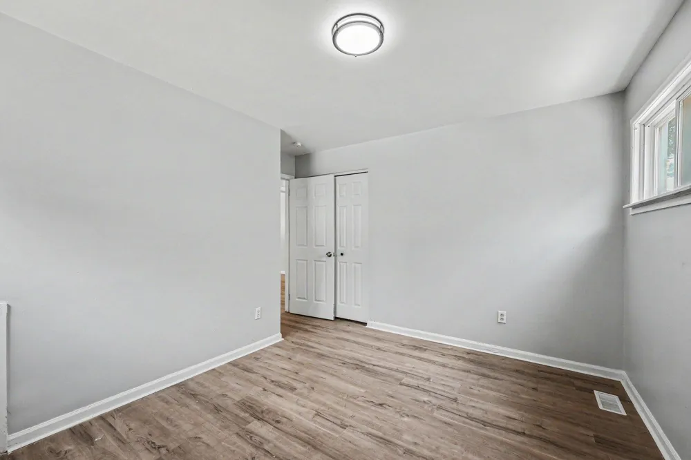 26432 Annapolis Street Inkster, MI 48141