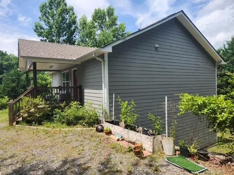 69 Sequoia Lane