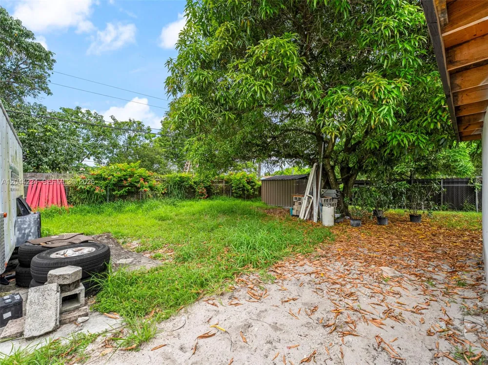 1215 Kasim ST Opa-Locka, FL 33054