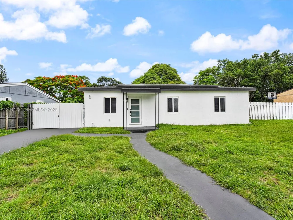 1215 Kasim ST Opa-Locka, FL 33054