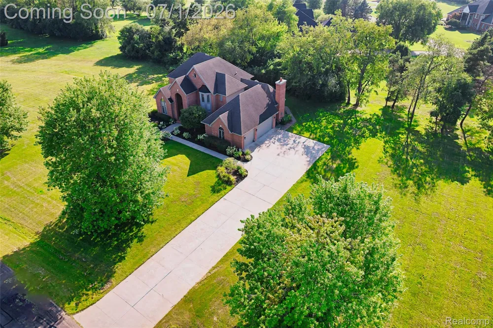 4461 Old Oak Court Superior Charter Township, MI 48170