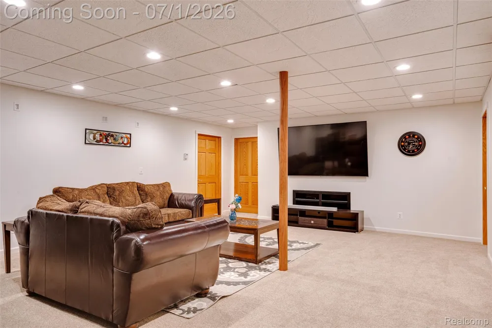 4461 Old Oak Court Superior Charter Township, MI 48170