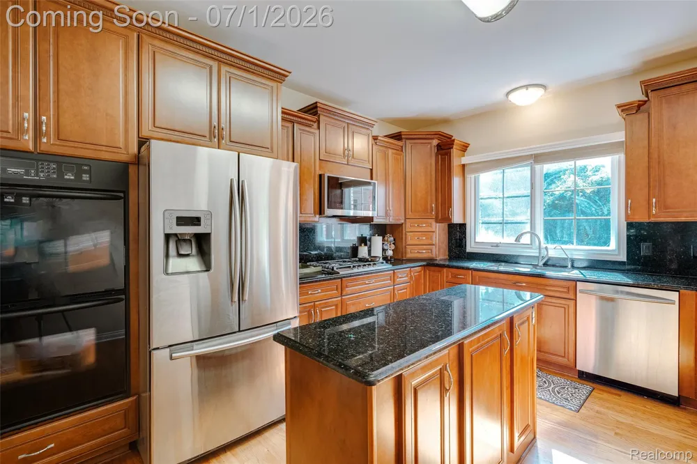 4461 Old Oak Court Superior Charter Township, MI 48170