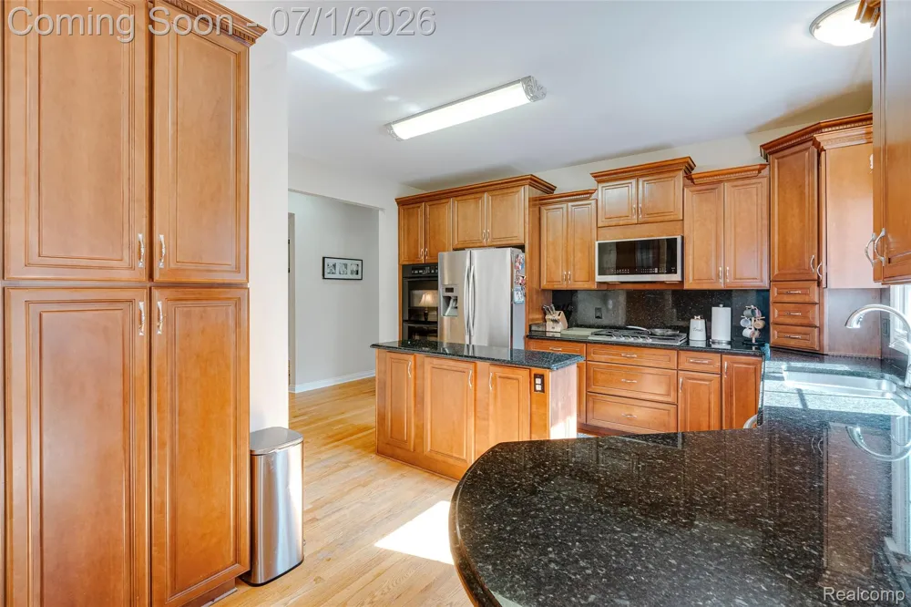 4461 Old Oak Court Superior Charter Township, MI 48170