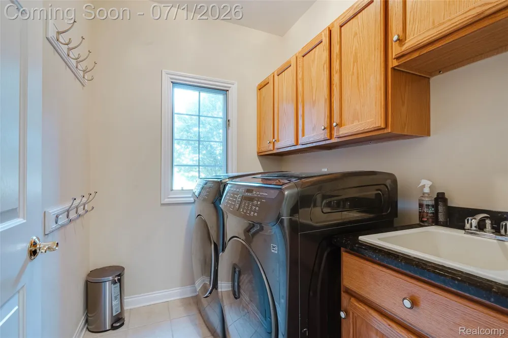 4461 Old Oak Court Superior Charter Township, MI 48170