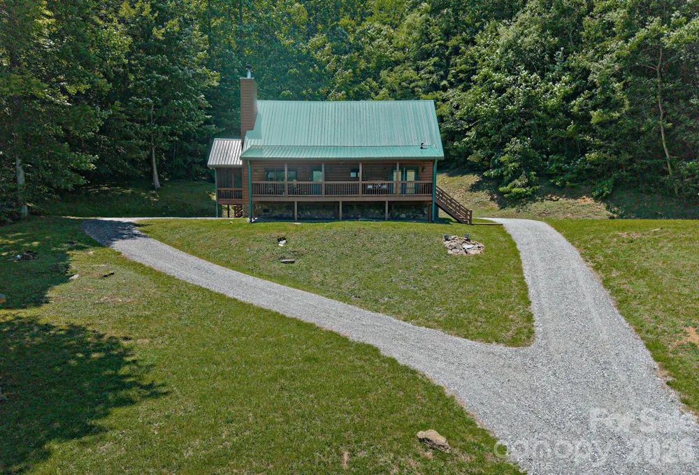 59 W Canoe Creek Drive #3 Tuckasegee, NC 28783