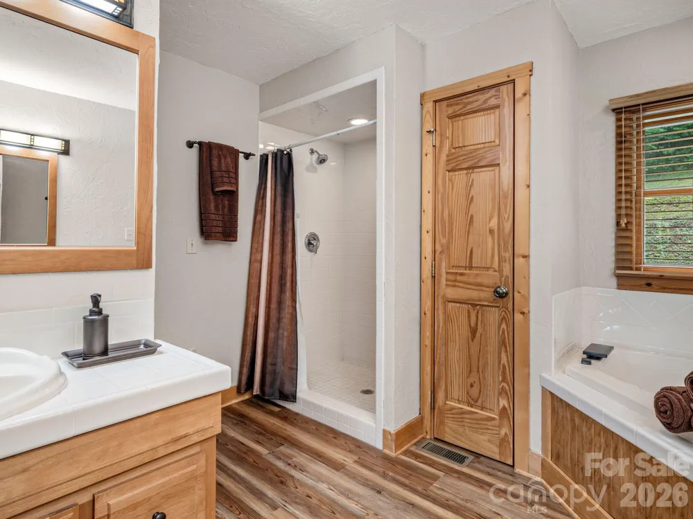 59 W Canoe Creek Drive #3 Tuckasegee, NC 28783