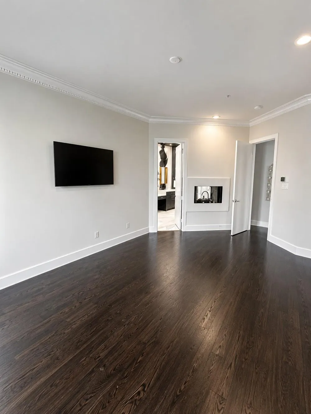 2211 Worthington Street Dallas, TX 75204