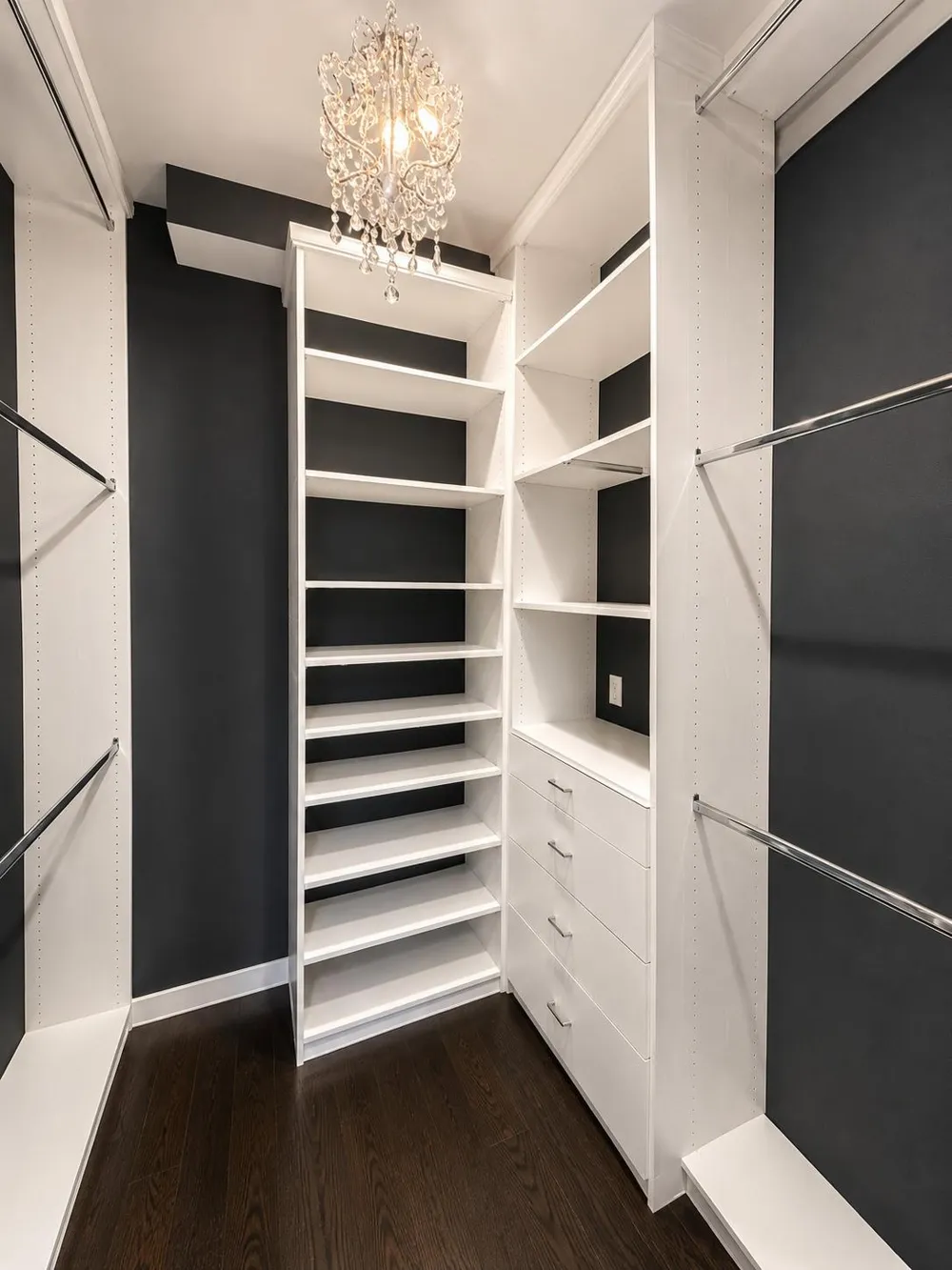 2211 Worthington Street Dallas, TX 75204