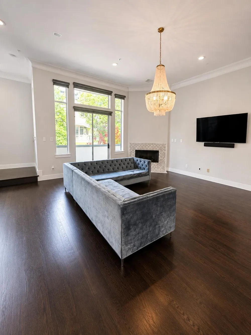 2211 Worthington Street Dallas, TX 75204