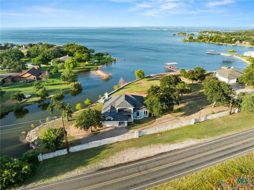 100 Palm Cove Buchanan Dam, TX 78609