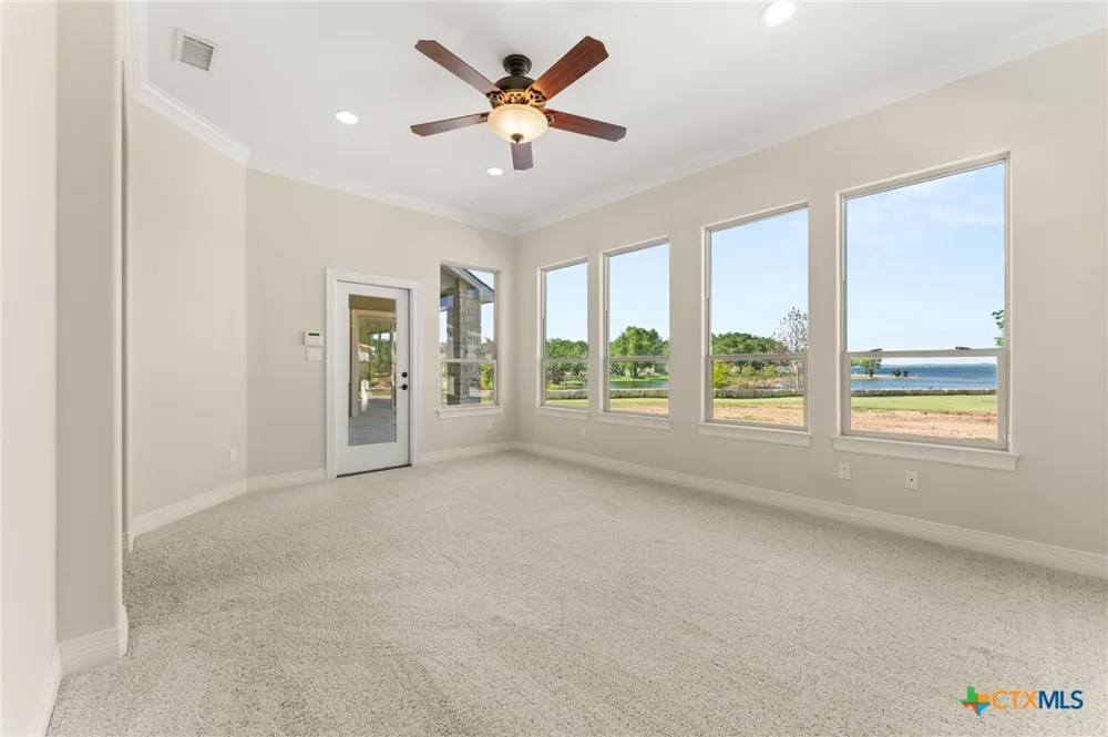 100 Palm Cove Buchanan Dam, TX 78609